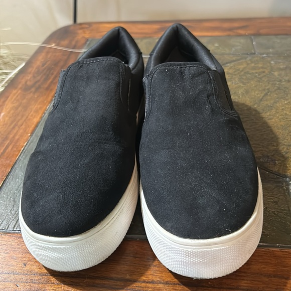 JF Black suede slip on size 8 1/2 - Picture 2 of 5